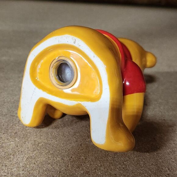 Winnie the Pooh Figurine Salt & Pepper Shaker – Vintage Style, Decorative Piece - Picture 3 of 3